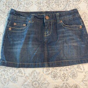 American Eagle Jean Skirt Size 4 perfect new condition